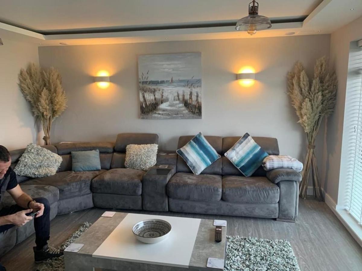 3 Bedroom Deganwy Sea View Beach House Ll31 Exteriér fotografie