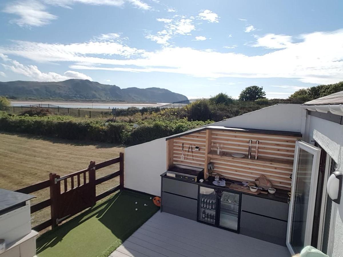 3 Bedroom Deganwy Sea View Beach House Ll31 Exteriér fotografie