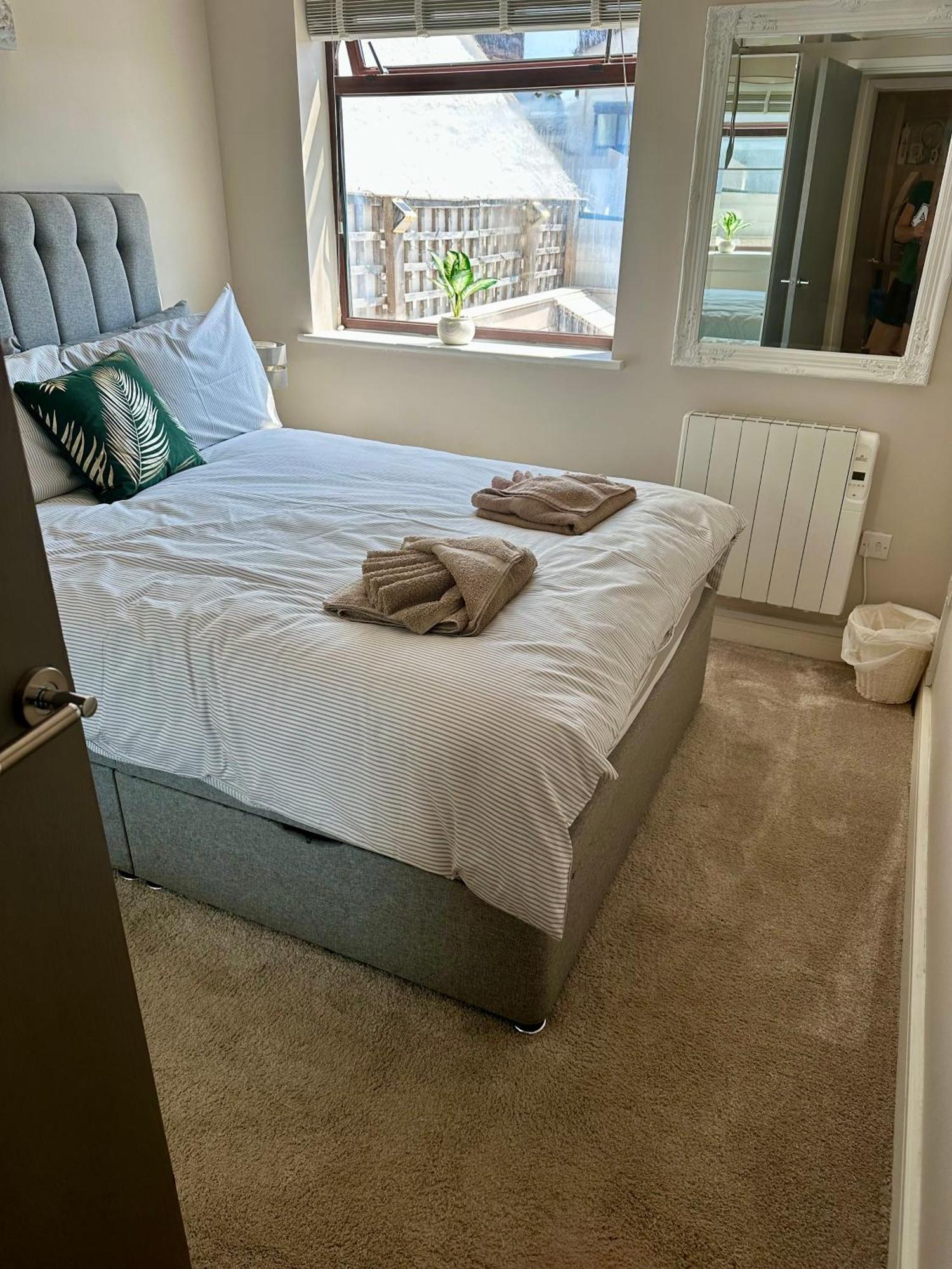 3 Bedroom Deganwy Sea View Beach House Ll31 Exteriér fotografie