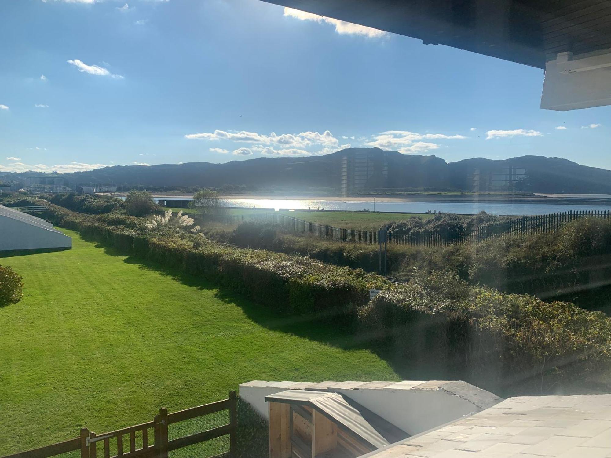 3 Bedroom Deganwy Sea View Beach House Ll31 Exteriér fotografie